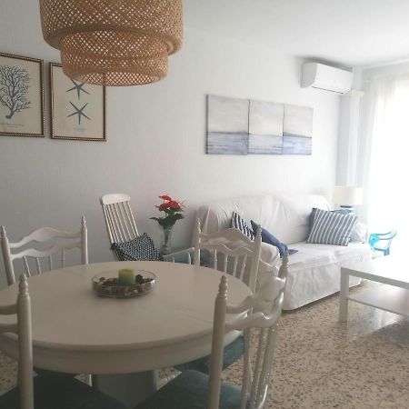 Piso Familiar Con Piscina Y Aparcamiento En Torre Del Mar - Edificio Ronda Iアパートメント エクステリア 写真