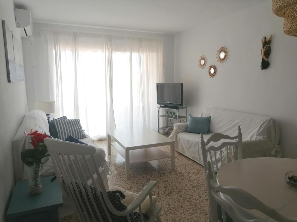 Piso Familiar Con Piscina Y Aparcamiento En Torre Del Mar - Edificio Ronda Iアパートメント エクステリア 写真