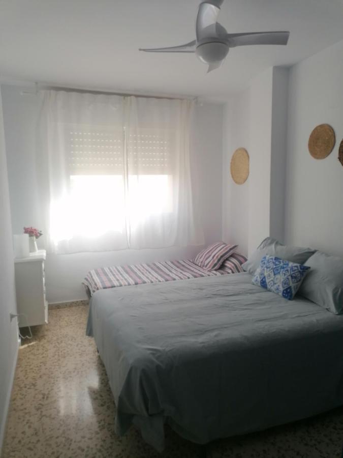 Piso Familiar Con Piscina Y Aparcamiento En Torre Del Mar - Edificio Ronda Iアパートメント エクステリア 写真